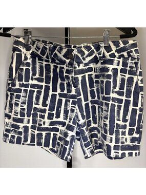 The LIMITED Women's Navy Blue White Geometric Tailored Shorts Pockets Size 10